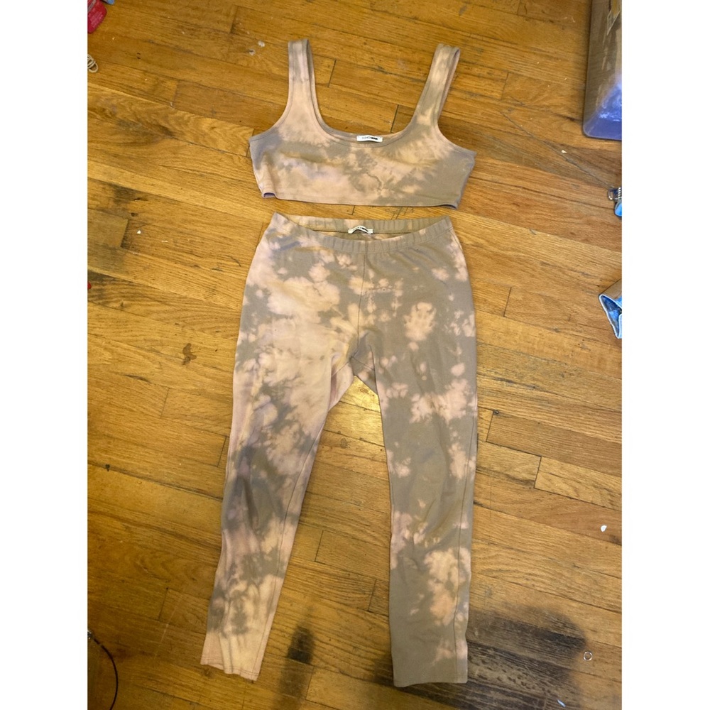 Tye Dye tan and pink sports bra and leggings set